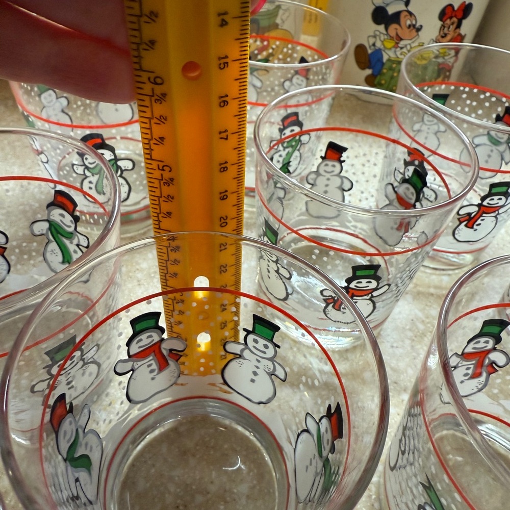 11 Vintage Festive Snowman Glass Tumblers White, Red, Green set of 11 Christmas - Picture 9 of 9